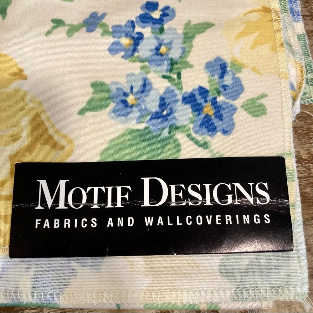 4pcs Blue & Yellow Floral 100% Cotton Fabric Scraps Bundle Fabric Remnants